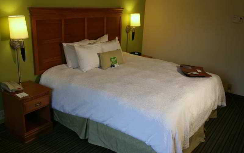 Hampton Inn Birmingham I-65/Lakeshore Drive Esterno foto